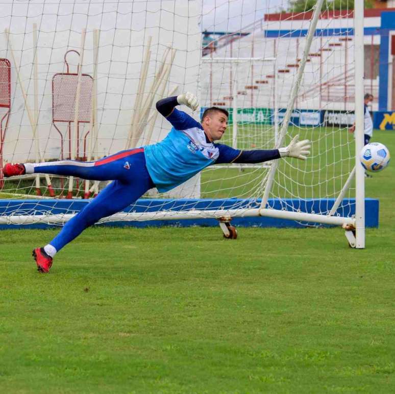 Goleiro é reserva no elenco do Fortaleza, mas é identificado com a torcida (Foto: Divulgação / Fortaleza)