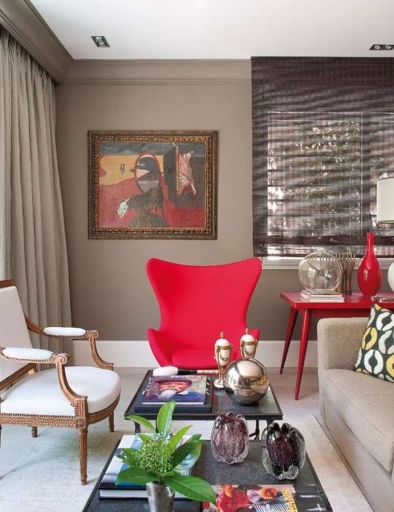 37. Cadeira vermelha para sala de estar clean – Foto Decor Com Gigi