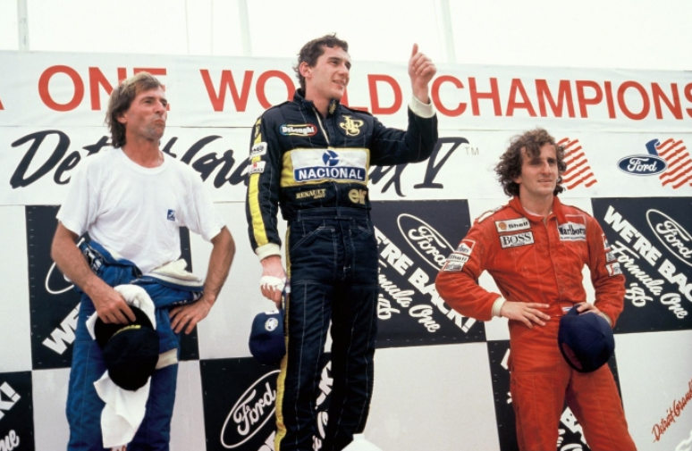 Senna entre Lattife e Prost: o pódio do GP dos EUA de 1986 