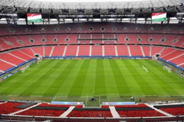 Puskás Arena está pronta para o jogo (Foto: ATTILA KISBENEDEK / AFP)