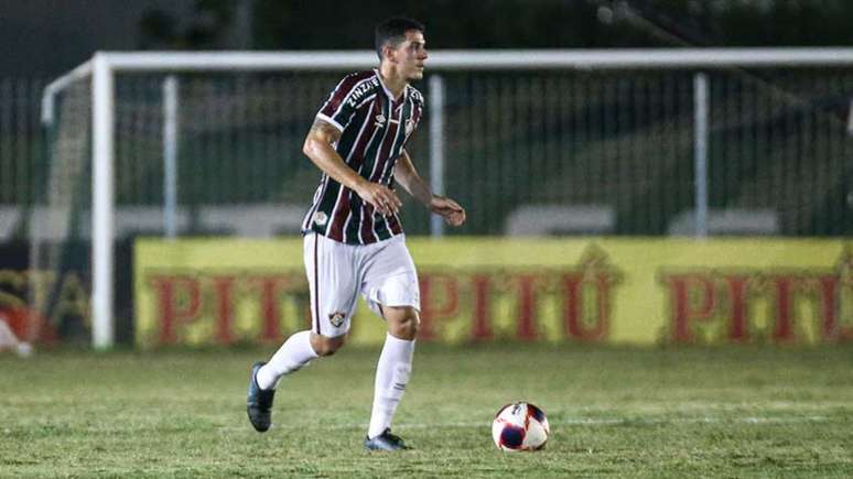 Nino venceu 88% dos duelos, não cometeu faltas e deu assistência (Foto: Lucas Merçon/FFC)