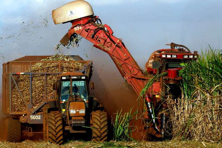 Colheita de cana-de-açúcar em Sertãozinho (SP) 
21/04/2007
REUTERS/Paulo Whitaker 