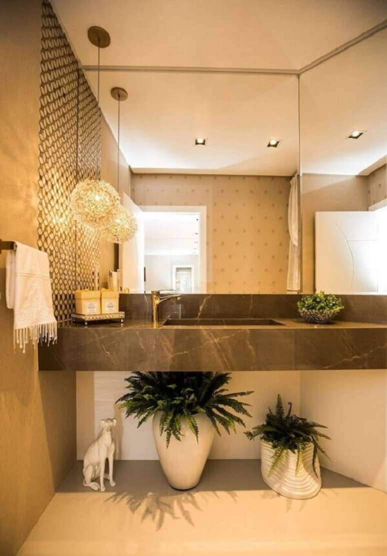 54. Lustre de teto redondo para decora&ccedil;&atilde;o de lavabo &ndash; Foto: Pinterest