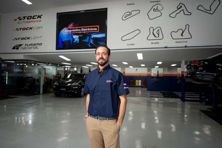 Fabio Aires, CEO da Stock Auto Service: atendimento com a atmosfera das corridas.