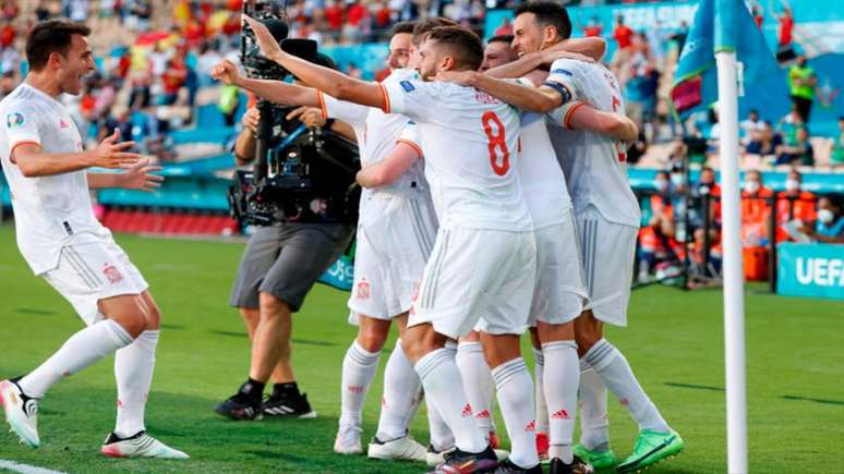 Espanha venceu a Eslováquia com facilidade na Eurocopa (Foto: MARCELO DEL POZO / POOL / AFP)