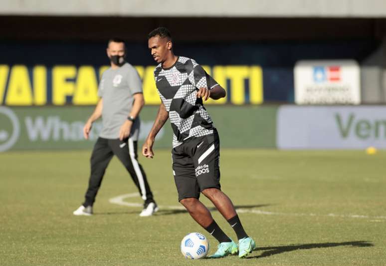 Jô foi multado pelo Corinthians (Foto: Rodrigo Coca/Ag. Corinthians)