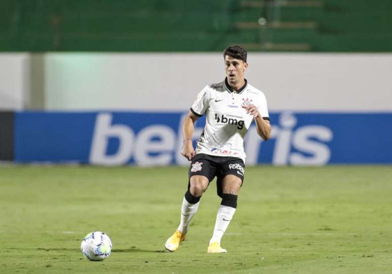 Danilo Avelar fez um comentário racista durante jogo online (Foto: Rodrigo Coca/Ag. Corinthians)