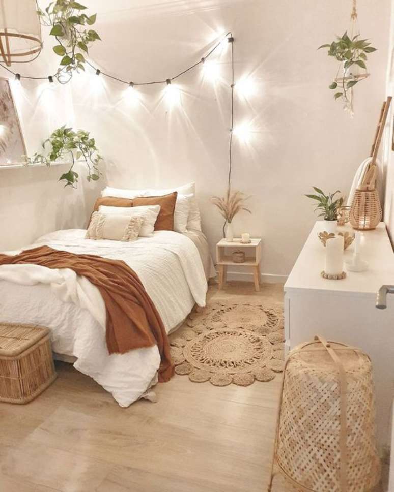 30. Quarto boho de solteiro – Foto Arkpad