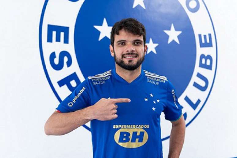 Noberto vai reforçar a lateral-direita, setor  carente de atletas na Raposa-(Bruno Haddad/Cruzeiro)