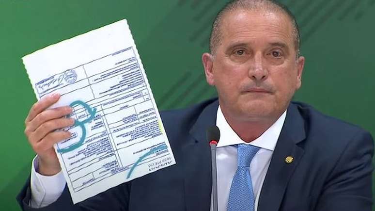 'Quero alertar ao deputado Luís Miranda: o que foi feito hoje, no mínimo, é denunciação caluniosa, e isso é crime tipificado no Código Penal', afirmou Lorenzoni