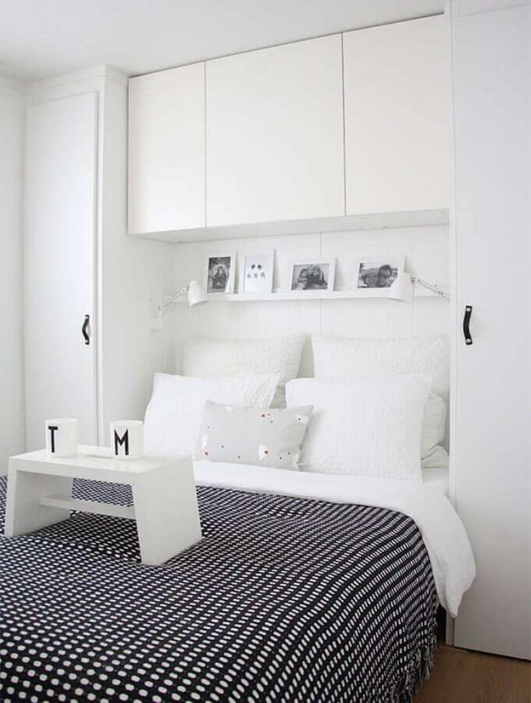 38. Decoração clean com armário branco para quarto planejado – Foto: Neu Dekoration Stile