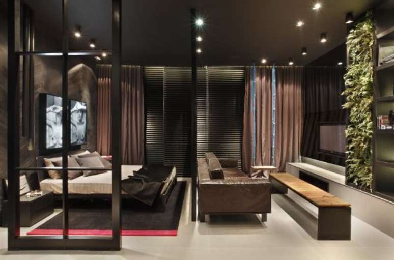 28. Decora&ccedil;&atilde;o com tons de marrom a parede decorada com plantas &ndash; Foto Pinterest