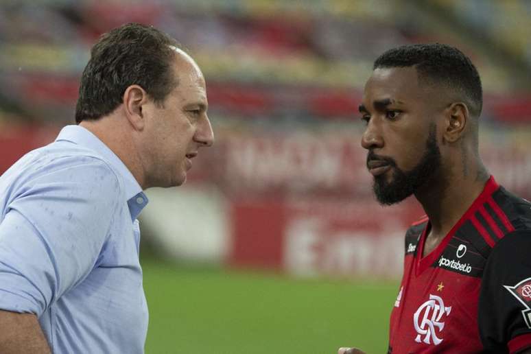 Rogério Ceni procura substituo de Gerson (Foto: Alecandre Vidal/Flamengo)