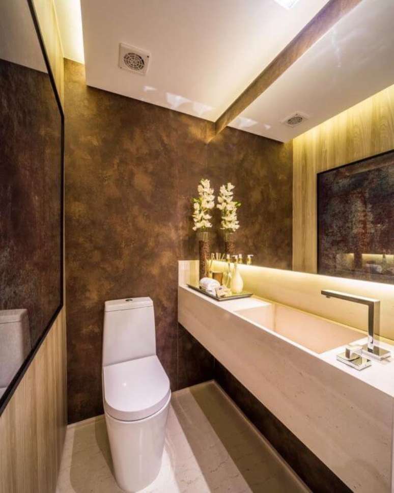 43. Lavabo com papel de parede em tons de marrom &ndash; Foto Pinterest