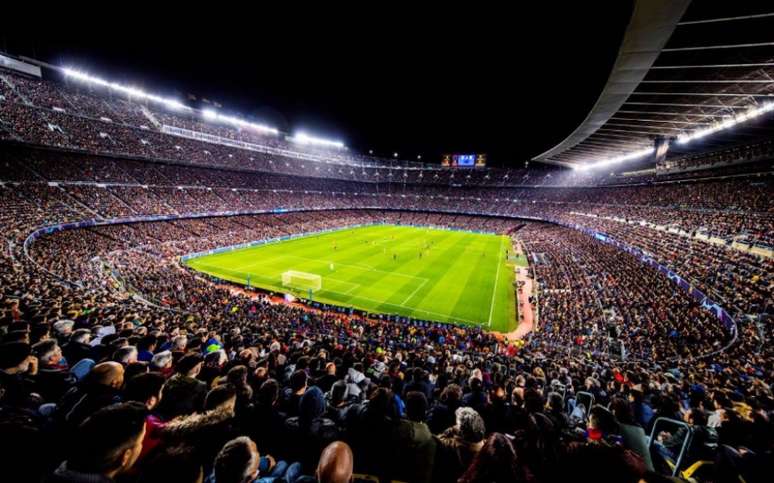 Torcida poderá voltar aos estádios em jogos da La Liga (Foto: Reprodução)