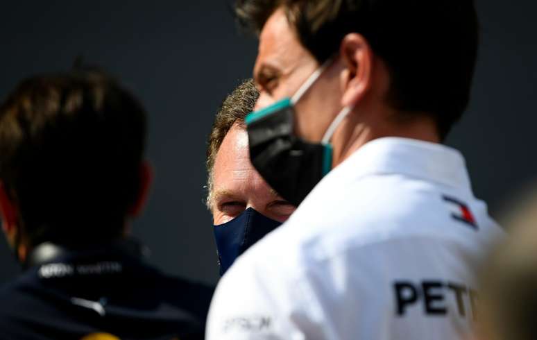 Christian Horner não perdeu a chance de cutucar Toto Wolff 