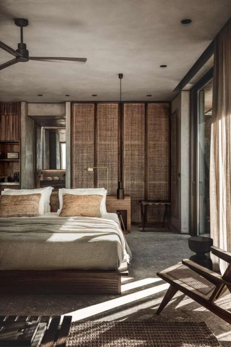 87. Tons de marrom para quarto com móveis de madeira – Foto Numoalmeida