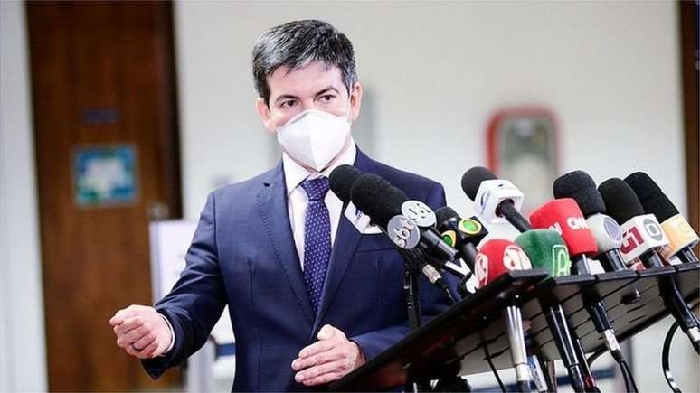 Segundo o vice-presidente da CPI, Randolfe Rodrigues, a Madison Biotech pode ser uma empresa de fachada, o que o governo nega.