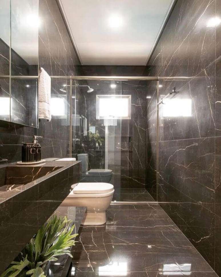 65. Piso de porcelanato marrom e marmorizado &ndash; Foto Decor Salteado