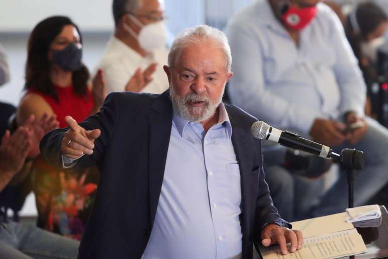 Ex-presidente Luiz Inácio Lula da Silva em São Bernardo do Campo (SP)
10/03/2021 REUTERS/Amanda Perobelli/Foto de arquivo