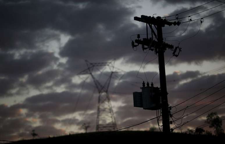 Torre de eletricidade.
07/08/2015
REUTERS/Nacho Doce