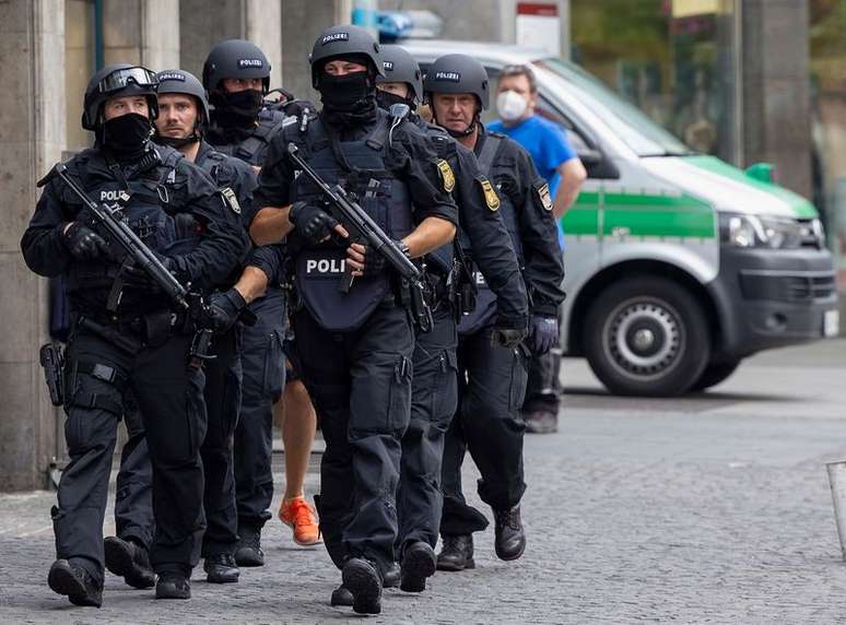 Pol&iacute;cia de Wuerzburg &eacute; acionada ap&oacute;s ataque
 25/6/2021        REUTERS/Heiko Becker 