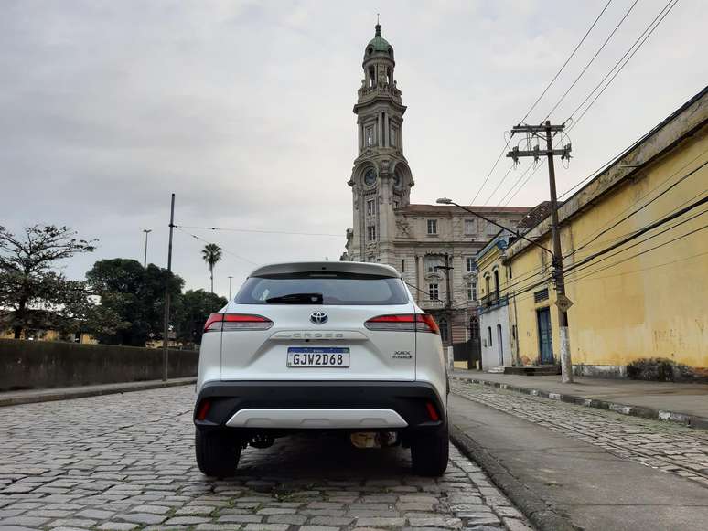 Toyota Corolla Cross Hybrid 1.8 XRX.