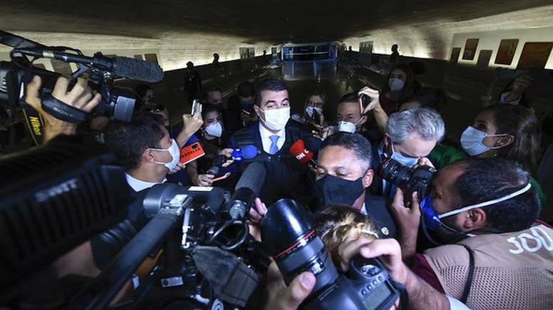 Luis Miranda chegando para depor na CPI; ele disse ter levado den&uacute;ncias ao presidente Jair Bolsonaro