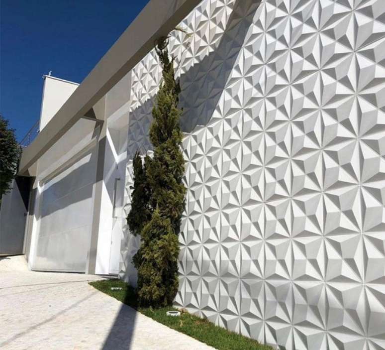 6. Fachada de casa com revestimento externo 3D. Fonte: Pinterest