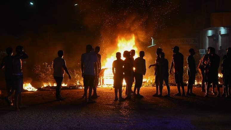 Crise energética no Amapá em 2020 é exemplo de 'apagão', uma falha inesperada no fornecimento. Na foto, protesto contra falta de luz em Macapá, em 7 de novembro