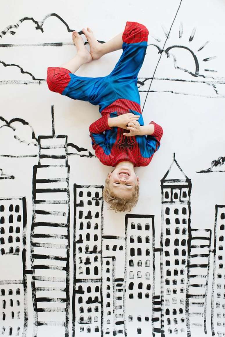 73. Festa do homem aranha com mural para fotos – Foto Oh Happy Day
