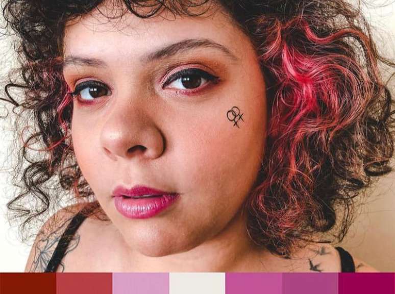 Aos 30 anos, Maíra é cantora, compositora e atriz LGBT.