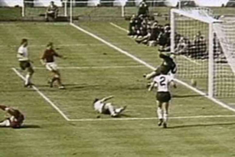Inglaterra foi campeã em 1966 com gol mal marcado (Foto: Divulgação)