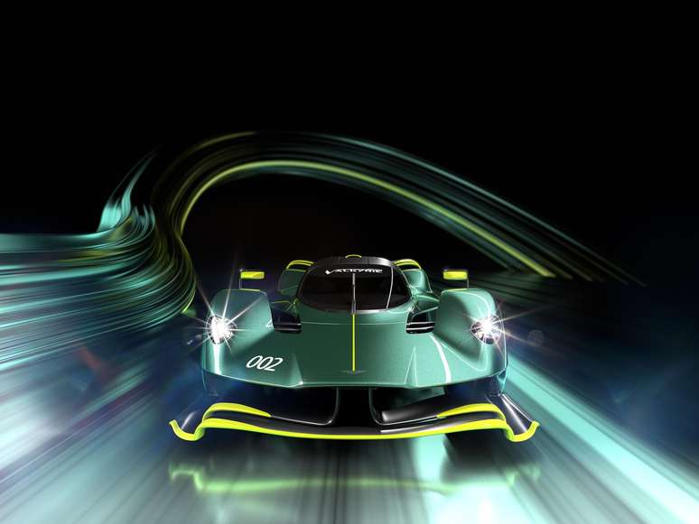 Aston Martin Valkyrie AMR Pro V12.