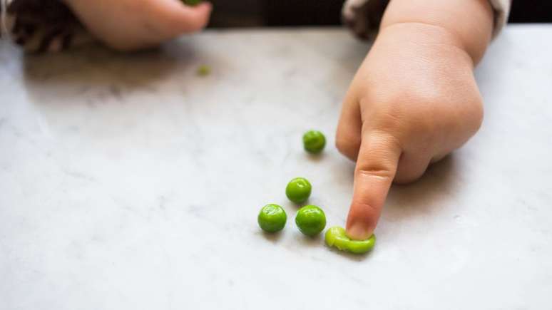 O simples ato de esmagar alimentos pode ser visto como uma forma de processamento: os primeiros humanos faziam isso para deixar a comida mais f&aacute;cil de mastigar
