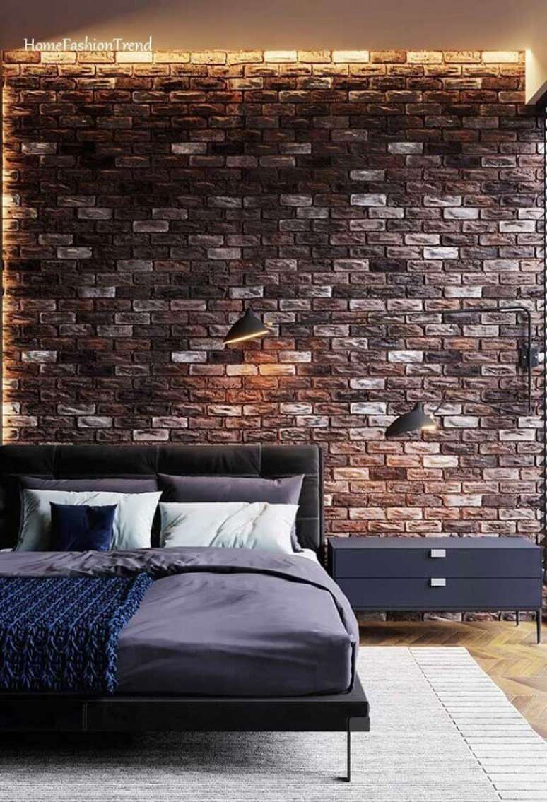 48. Quarto industrial decorado com parede de tijolinho à vista – Foto: Home Fashion Trend