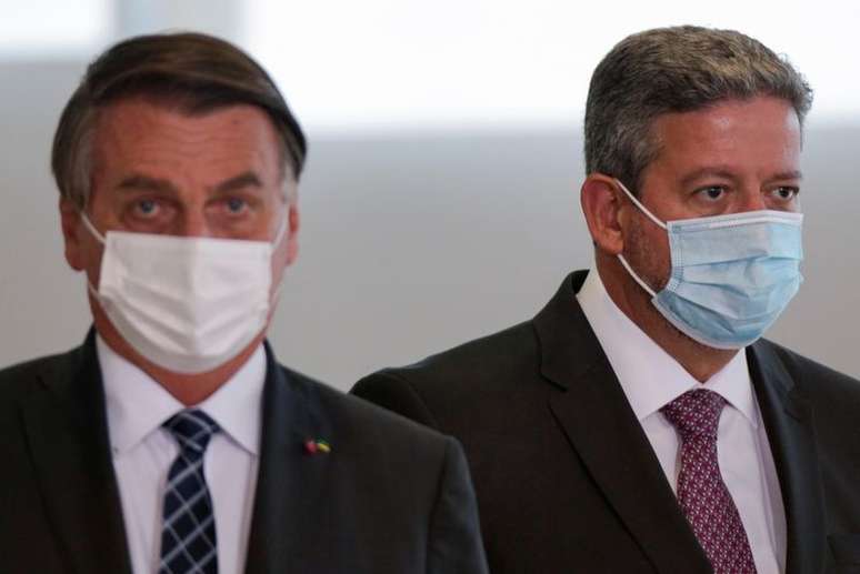 Presidente da Câmara, Arthur Lira, e presidente Jair Bolsonaro
REUTERS/Ueslei Marcelino