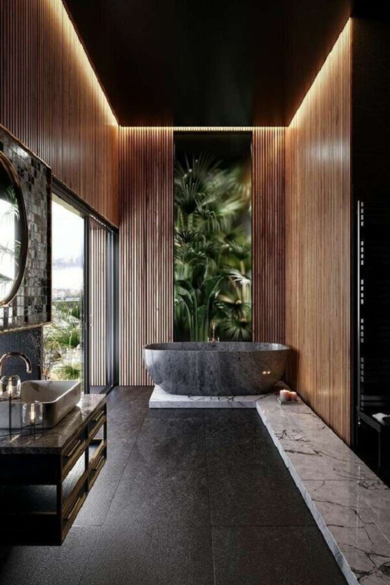 61. Painel ripado de madeira para decora&ccedil;&atilde;o moderna de banheiro com banheira de imers&atilde;o cinza &ndash; Foto: Futurist Architecture