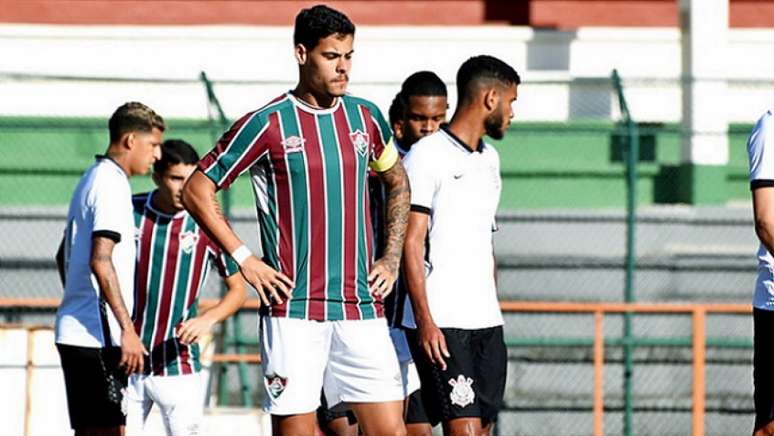 Capitão do Corinthians é eleito o melhor jogador da equipe no mês