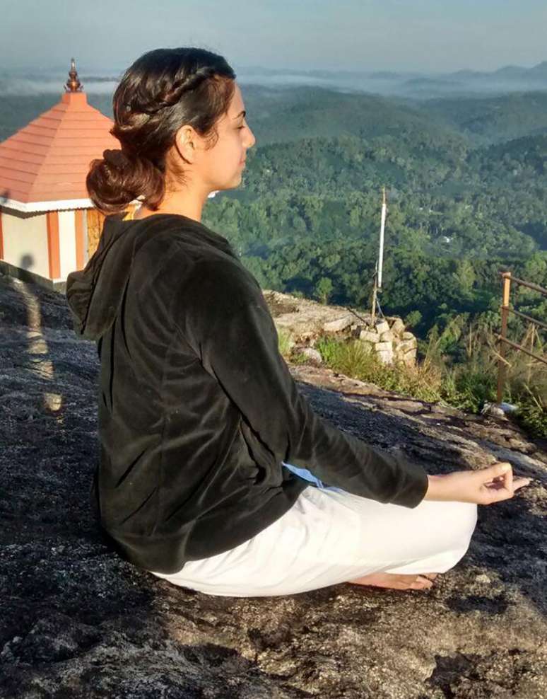 Ishleen no ashram da Sivananda em Kerala, na &Iacute;ndia