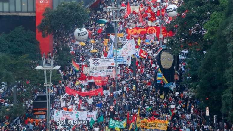 Manifestação contra Bolsonaro em São Paulo no dia 29 de maio; líderes de movimentos de direita entrevistados apontam para risco de contágio por covid-19 nos protestos