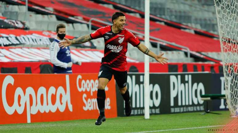 Athletico-PR derrotou o Fortaleza por 2 a 1 (Foto: Divulgação/Athletico)