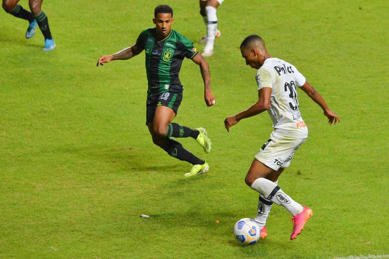 Santos perdeu para o América-MG em partida pela 9ª rodada do Campeonato Brasileiro