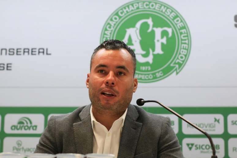 Técnico está no quinto clube diferente como treinador (Márcio Cunha/ACF)