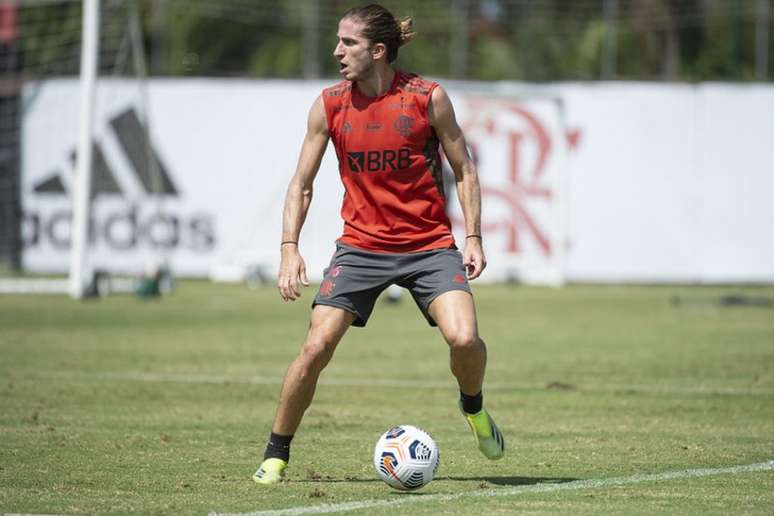 Filipe Luís em ação durante treino do Flamengo (Foto: Alexandre Vidal/Flamengo)