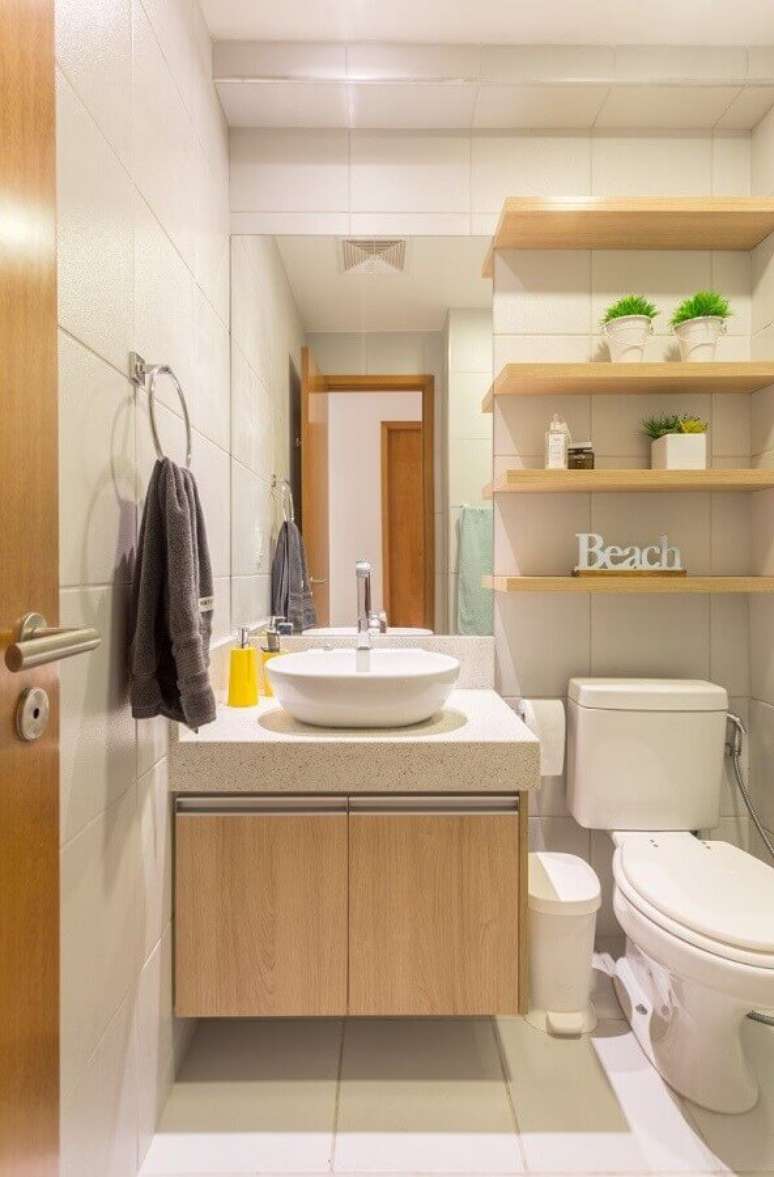 2. Uma das melhores ideias para banheiro pequeno é fazer uma decoração em cores claras – Foto: Elementar Arquitetura