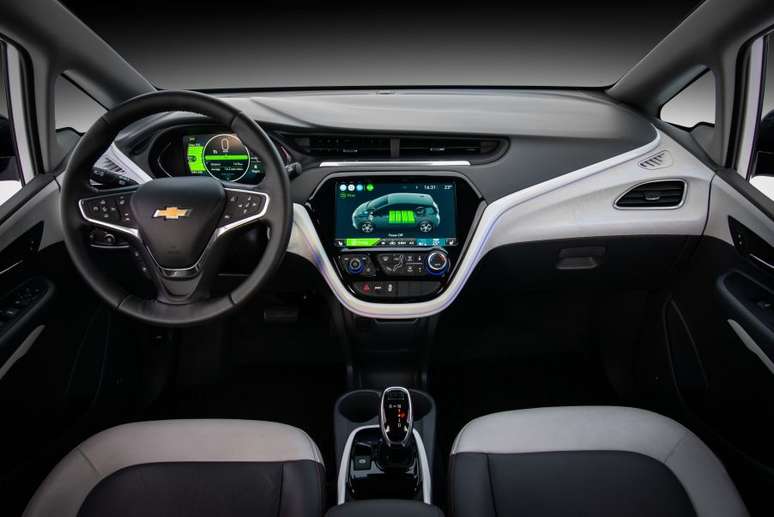 Chevrolet Bolt: multimídia atraente.