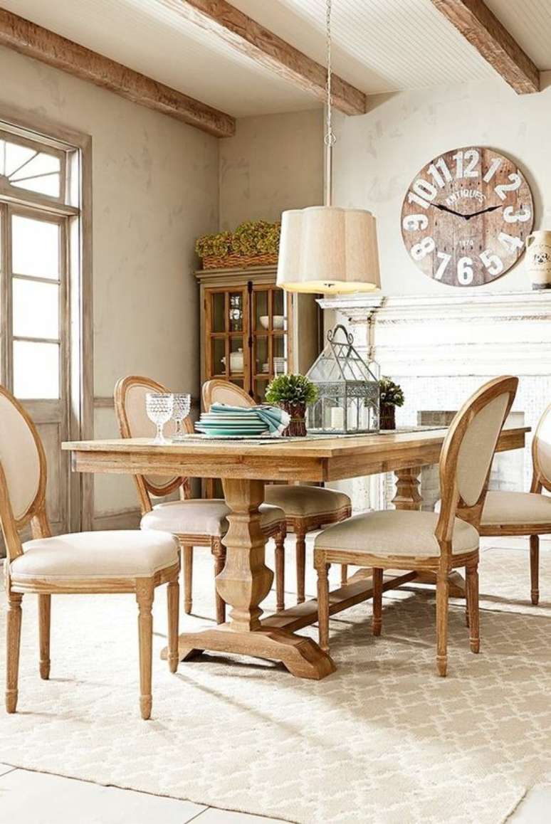 49. Sala rustico chique com mesa proven&ccedil;al e m&oacute;veis de madeira &ndash; Foto Freshideen