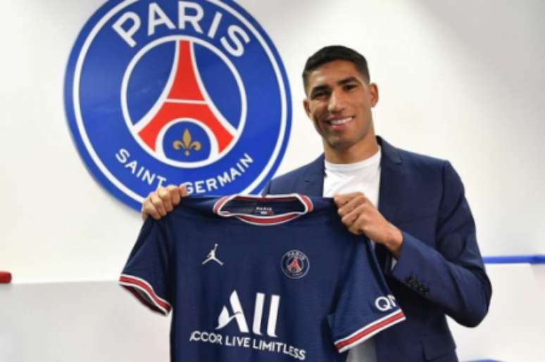 Hakimi foi anunciado pelo PSG (Foto: Divulgação / Site oficial do PSG)