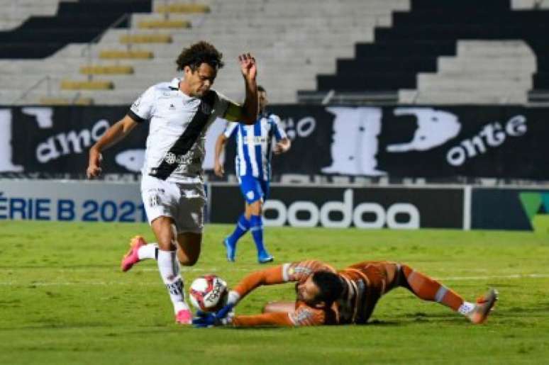 Ponte Preta ficou no empate sem gol com o Avaí em casa (Foto: Álvaro Jr/ PontePress)